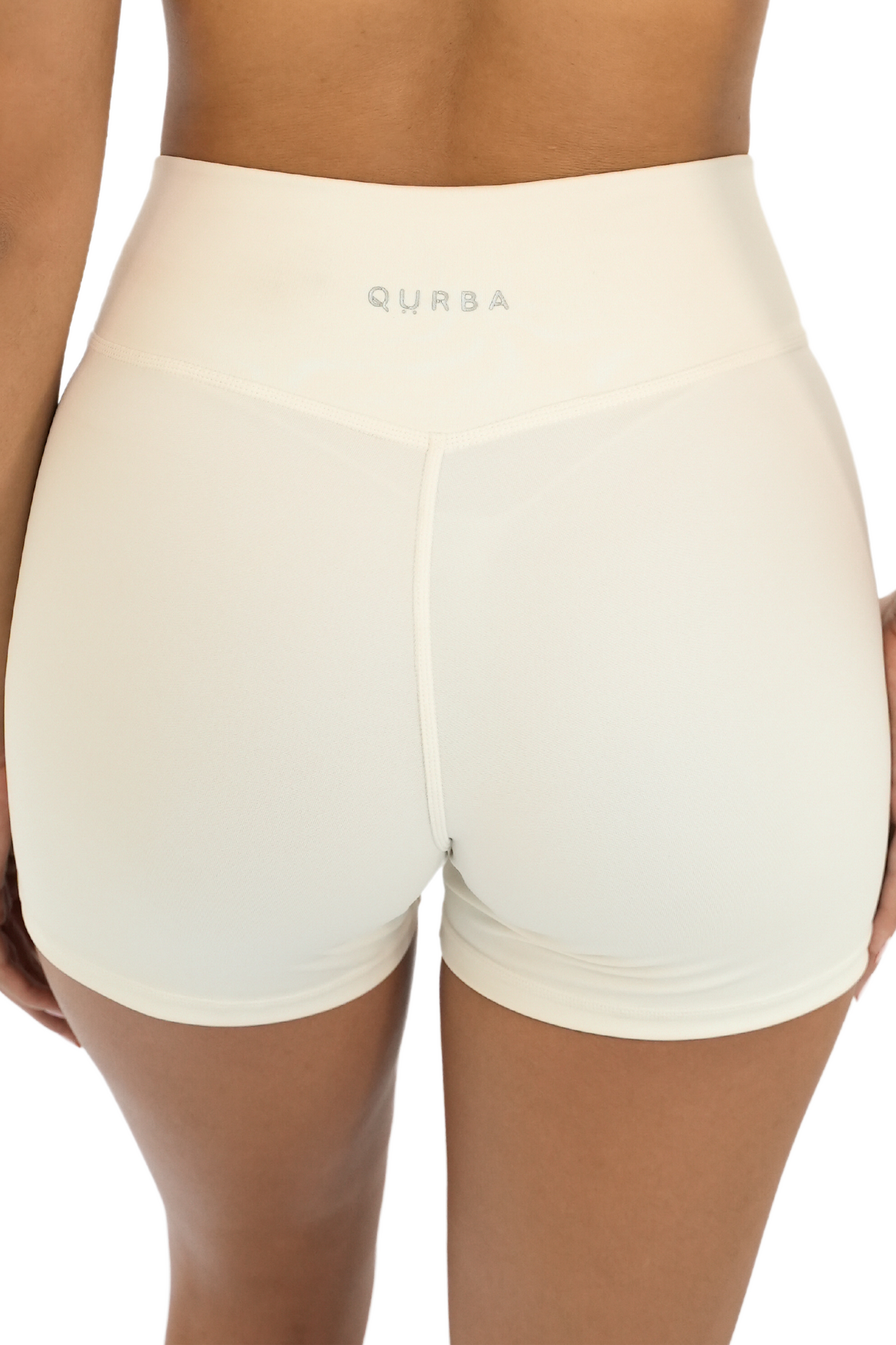 Short Blanco Qurba